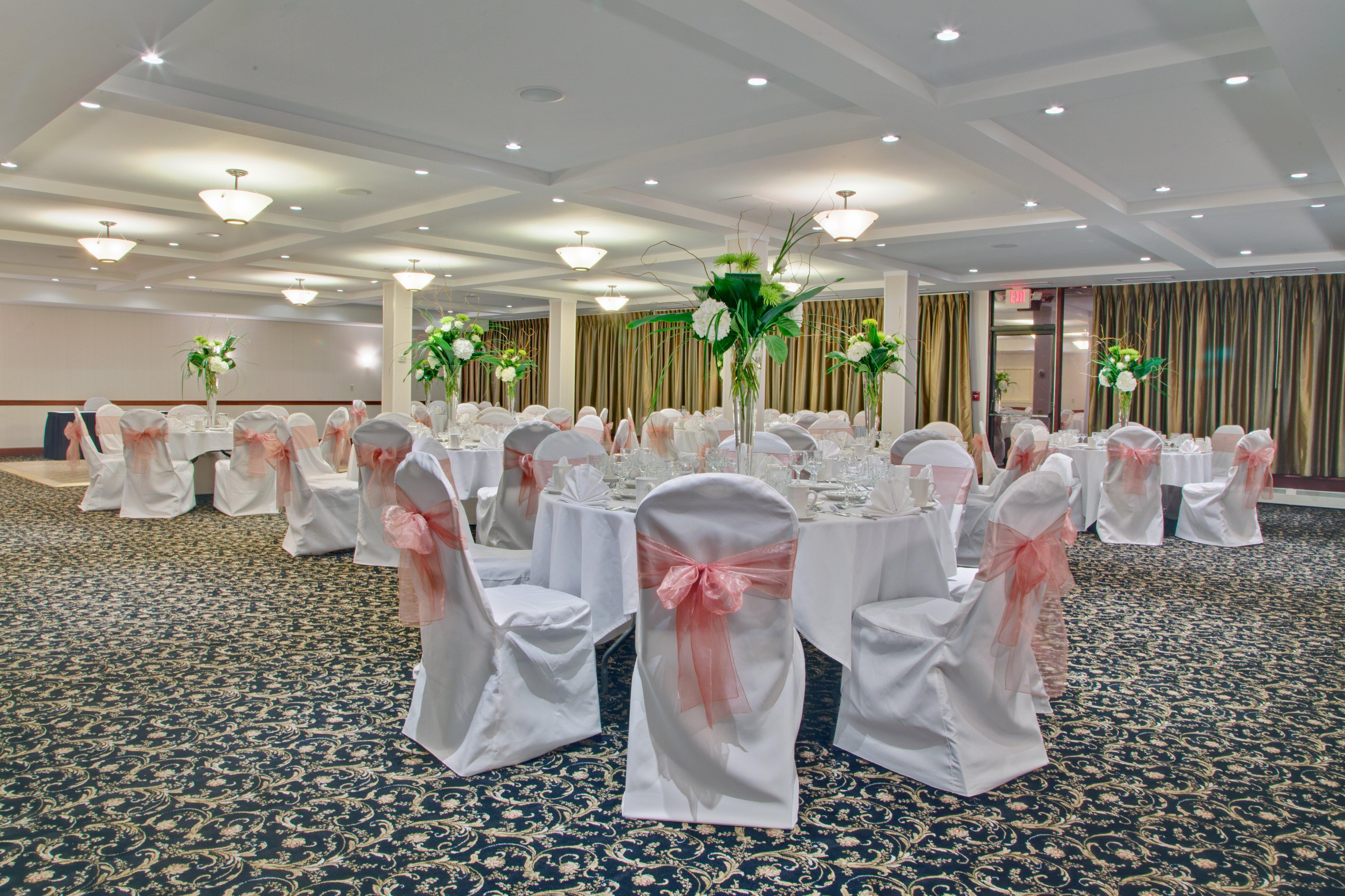 Holiday Inn South Burlington, An Ihg Hotel Экстерьер фото