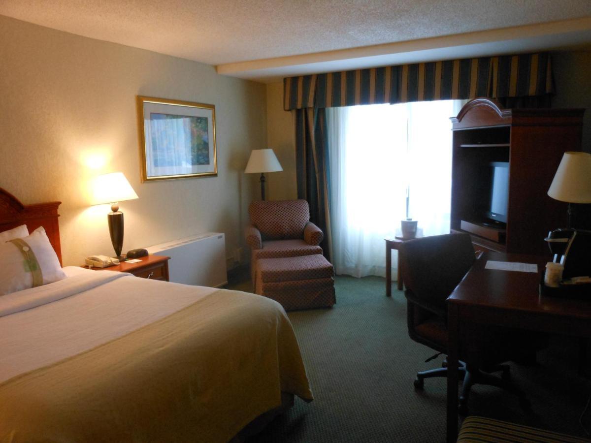 Holiday Inn South Burlington, An Ihg Hotel Экстерьер фото